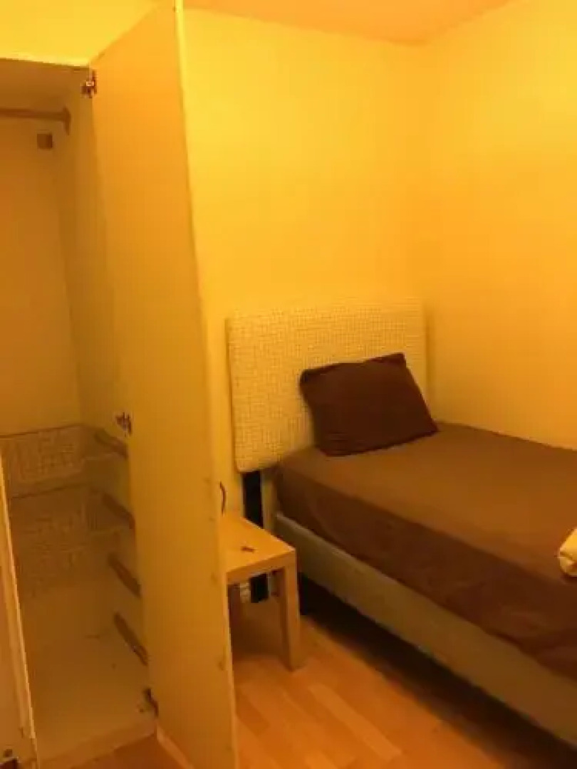 Vancouver Backpacker House