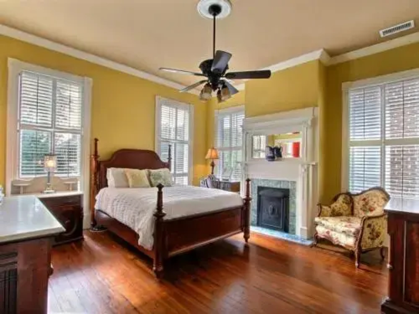 Washington Square Manor