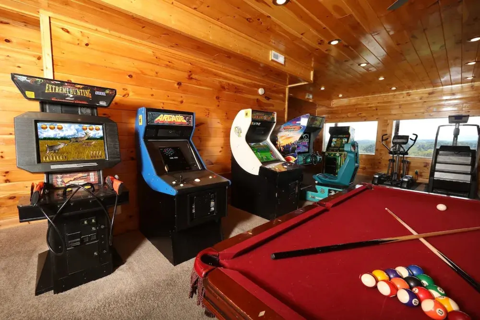 Serenity Mountain Pool Lodge - Nine Bedroom Cabin