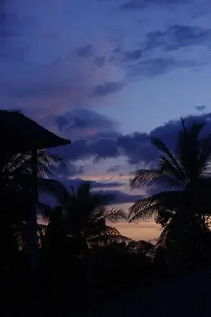 Le Balcon, Haad Yao.