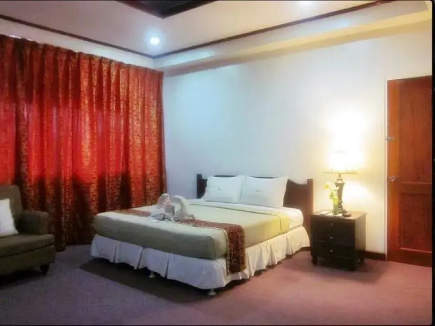 Macagang Hotel and Resort