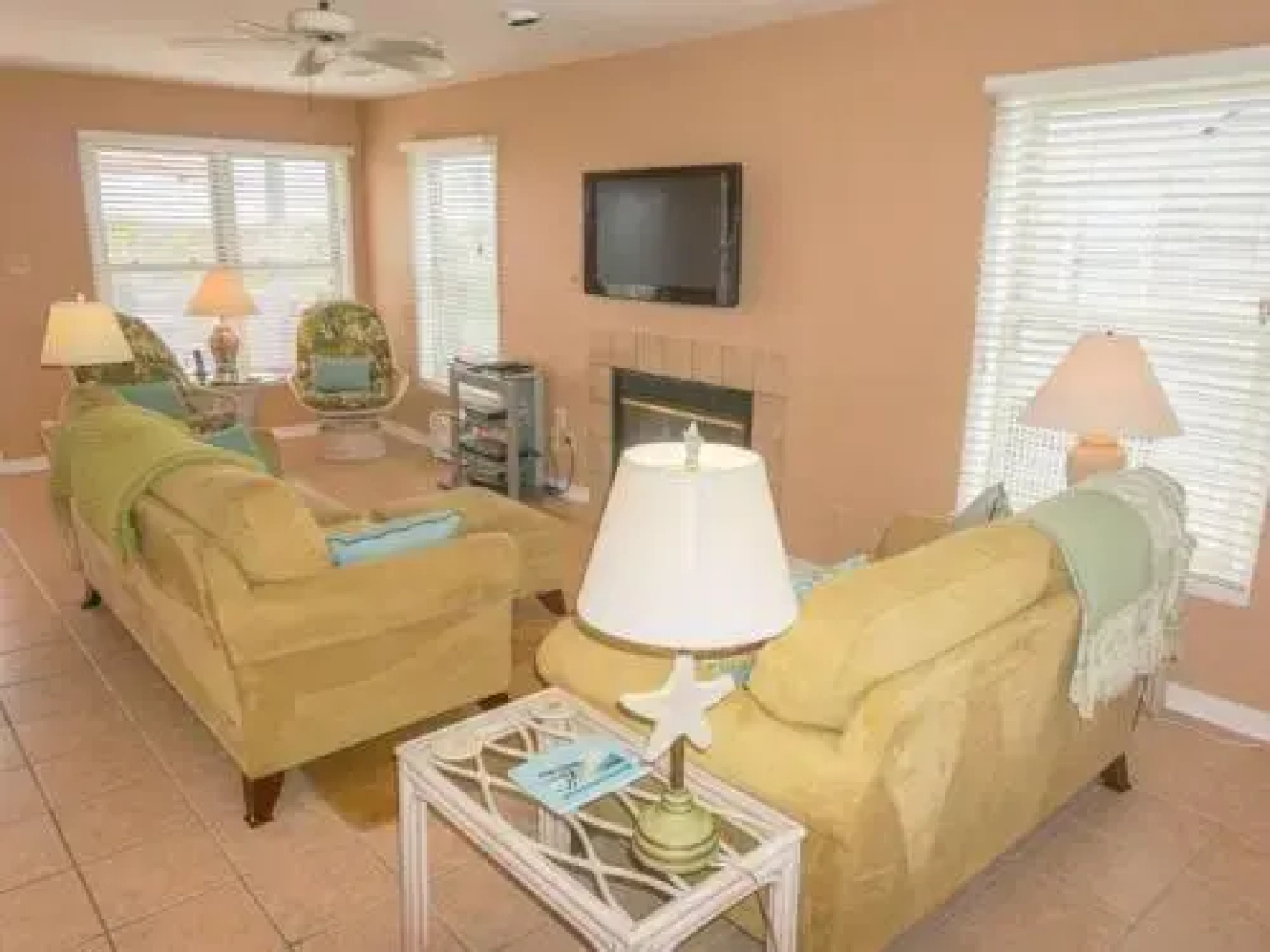 Serenity Point Coquina 2 Br home by RedAwning