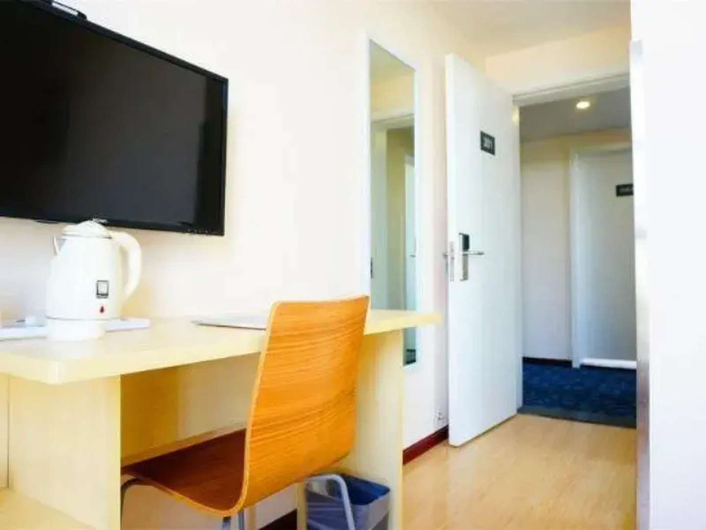 7 Days Inn Dongguan Houjie Coach Terminal Branch