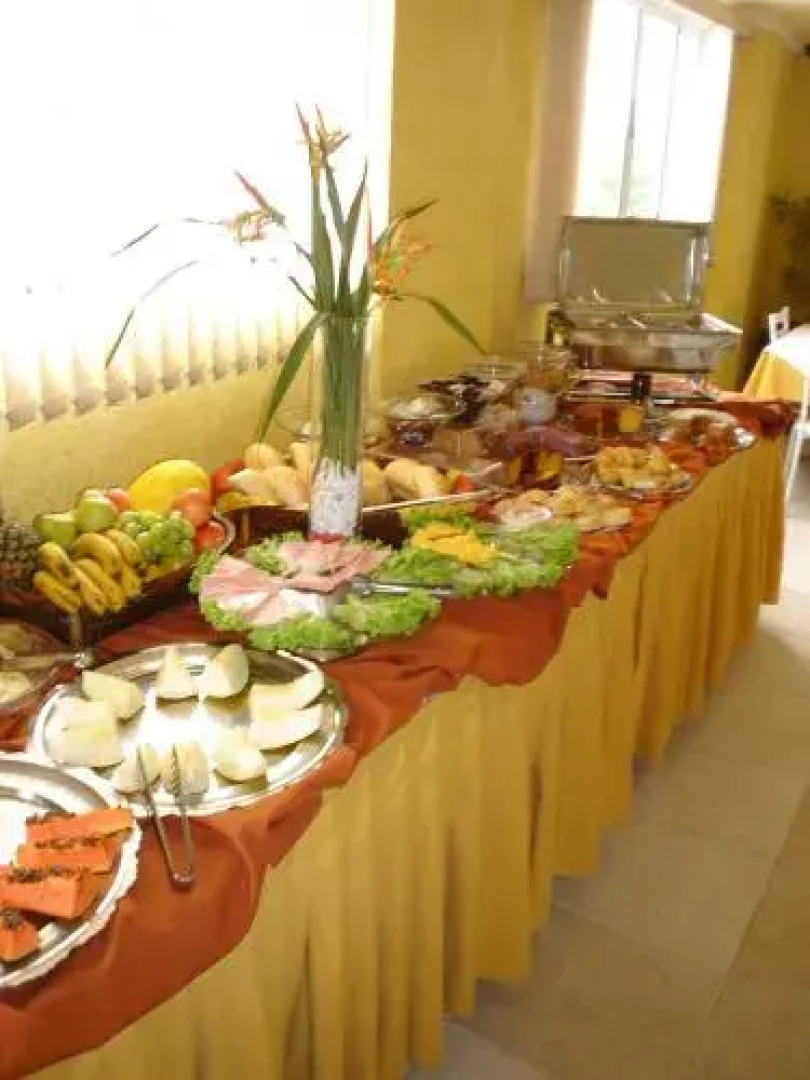 Robusti Plazza Hotel