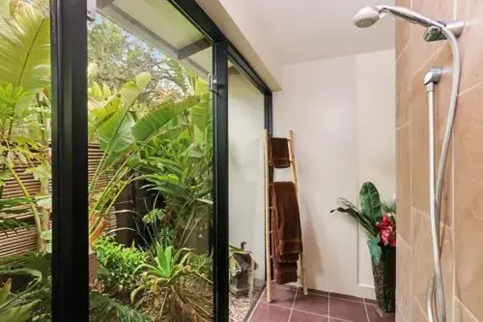 Silky Oaks Oasis - Surf Side