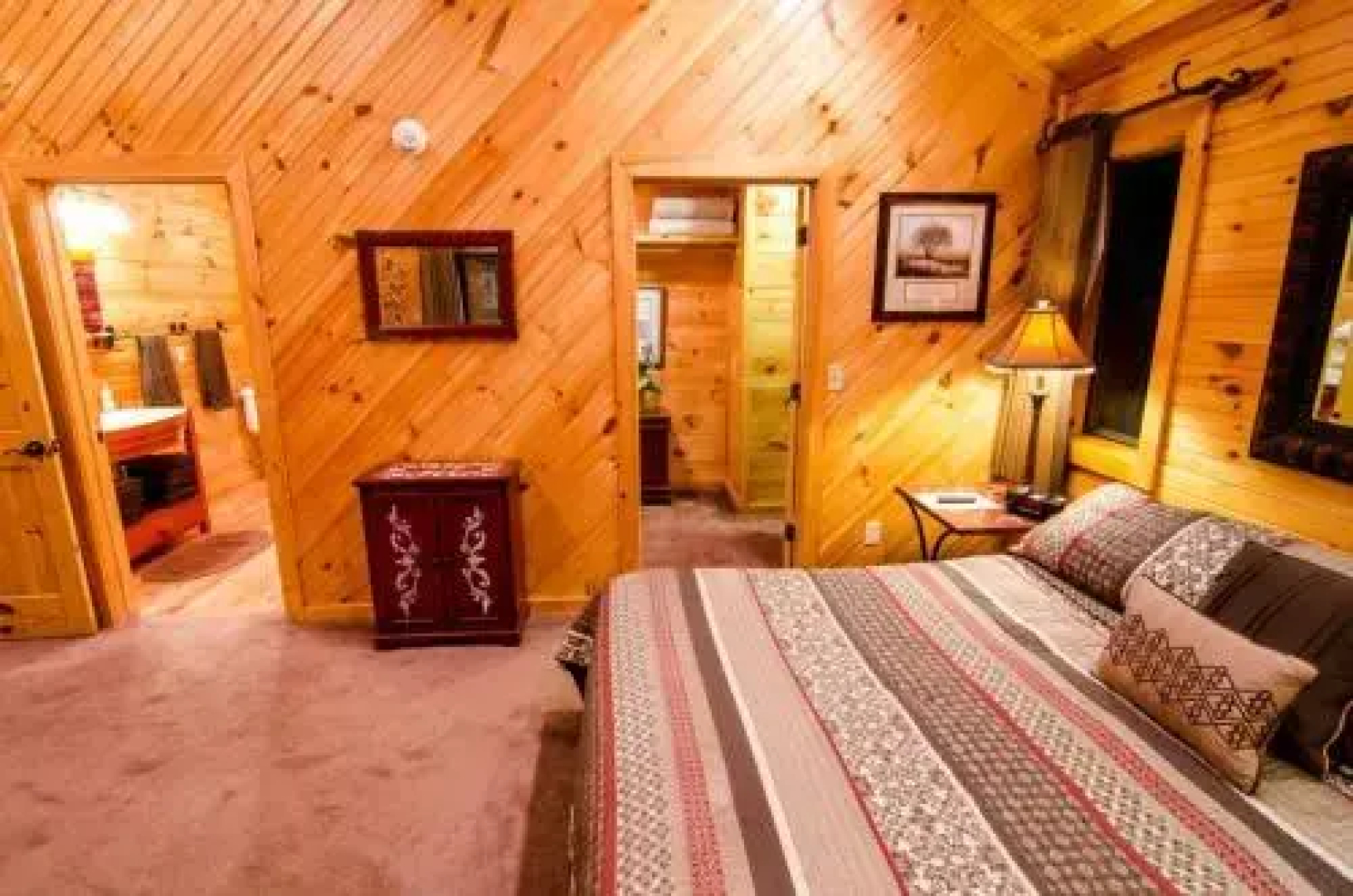 Northern Exposure Lodge - 3 Br Cabin
