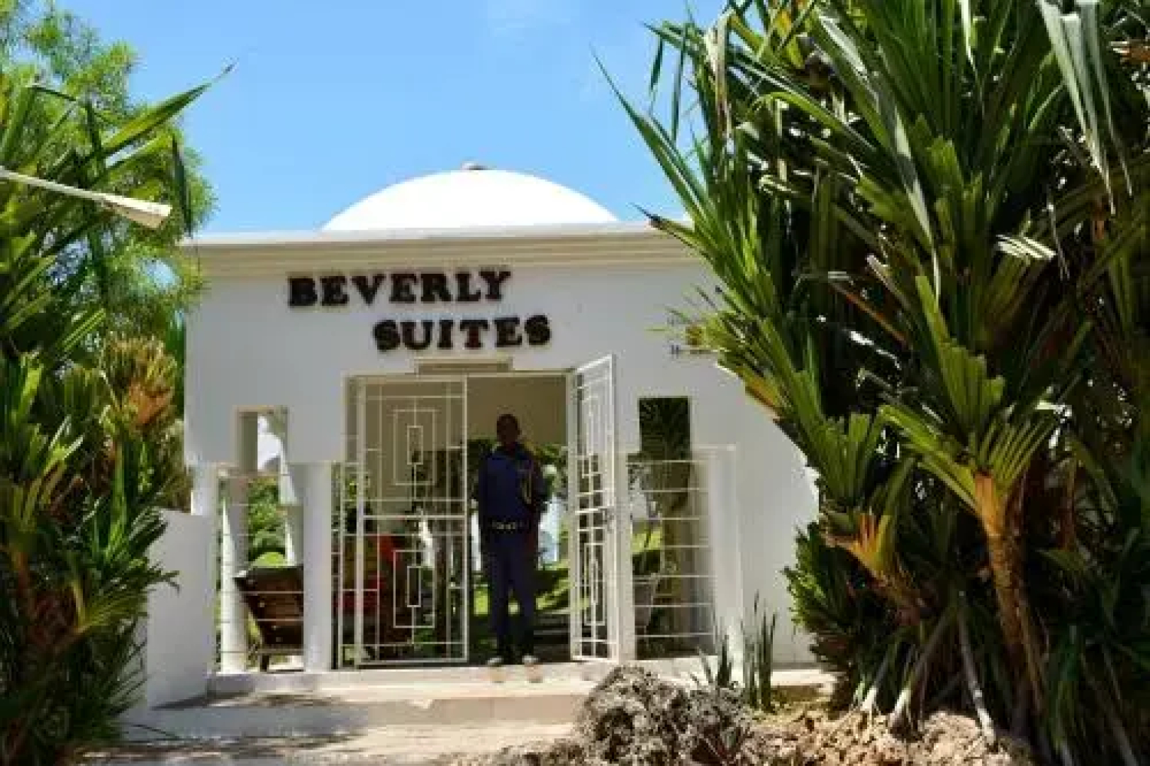 Beverly Suites