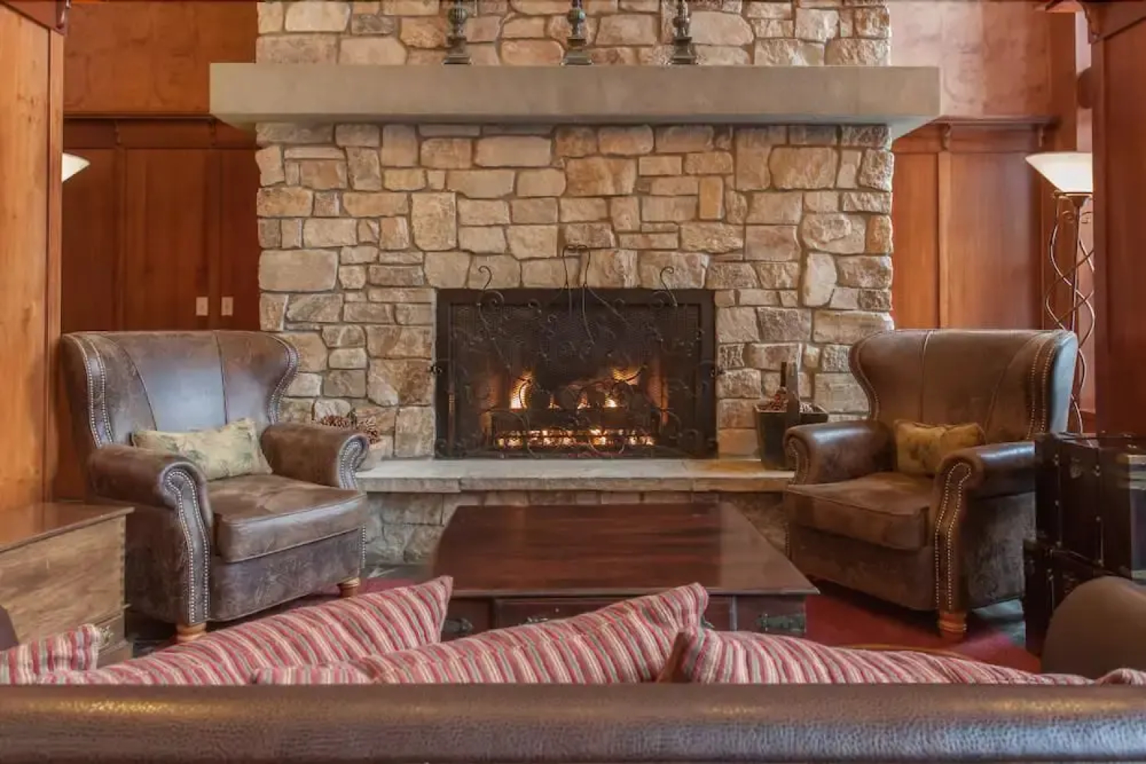 Village 2416 White Mountain Lodge