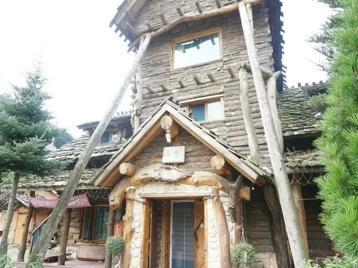 Buksorak Red Clay House