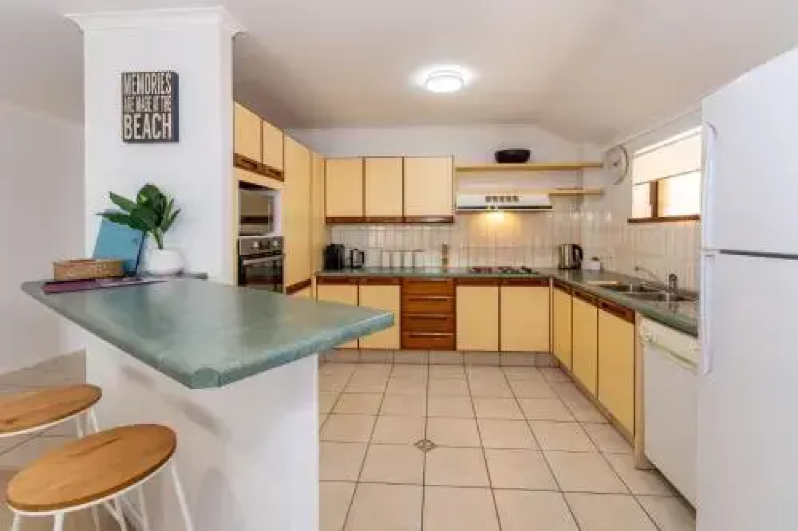 Spacious Family unit with Incredible views.