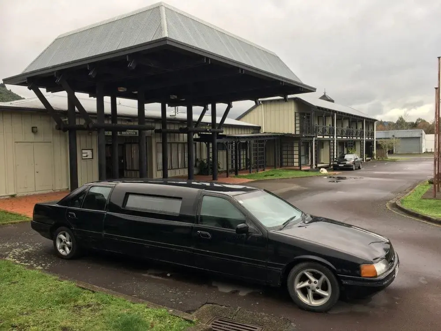 Tokaanu Hotel