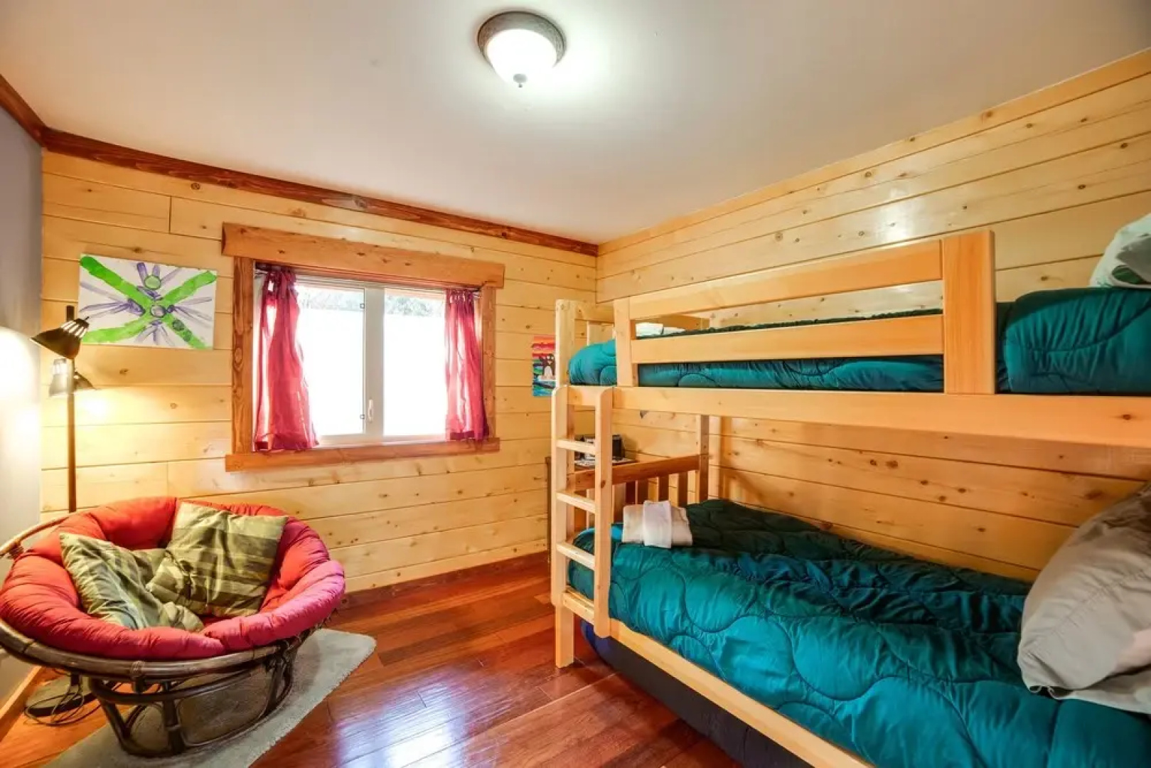 21gs - Log  - Pets Ok - Sleeps 6 3 Bedroom Home by RedAwning