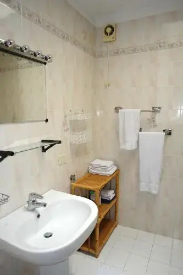 Villa Aprilia with THERMAL SPA POOL
