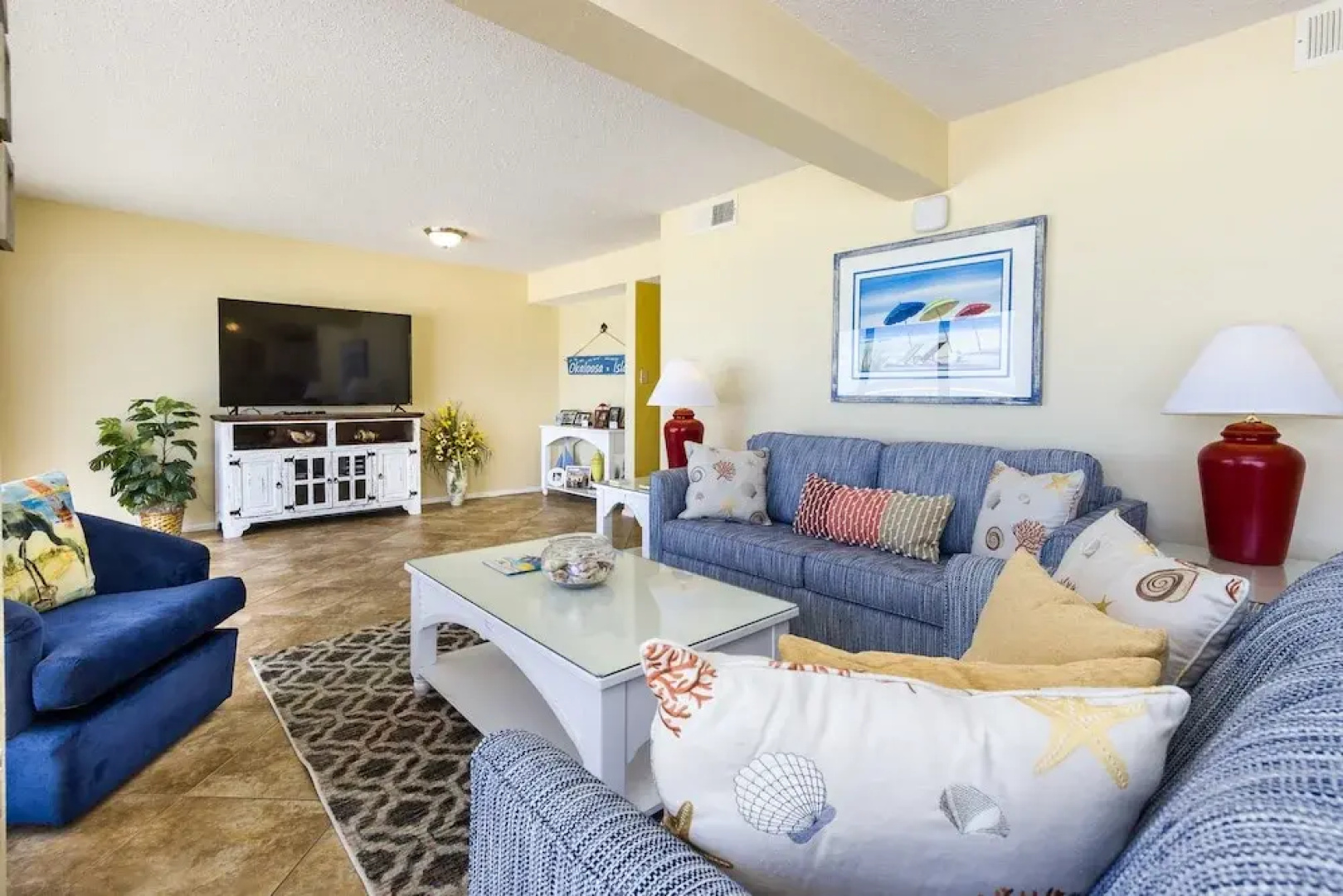 Islander 201 by RedAwning