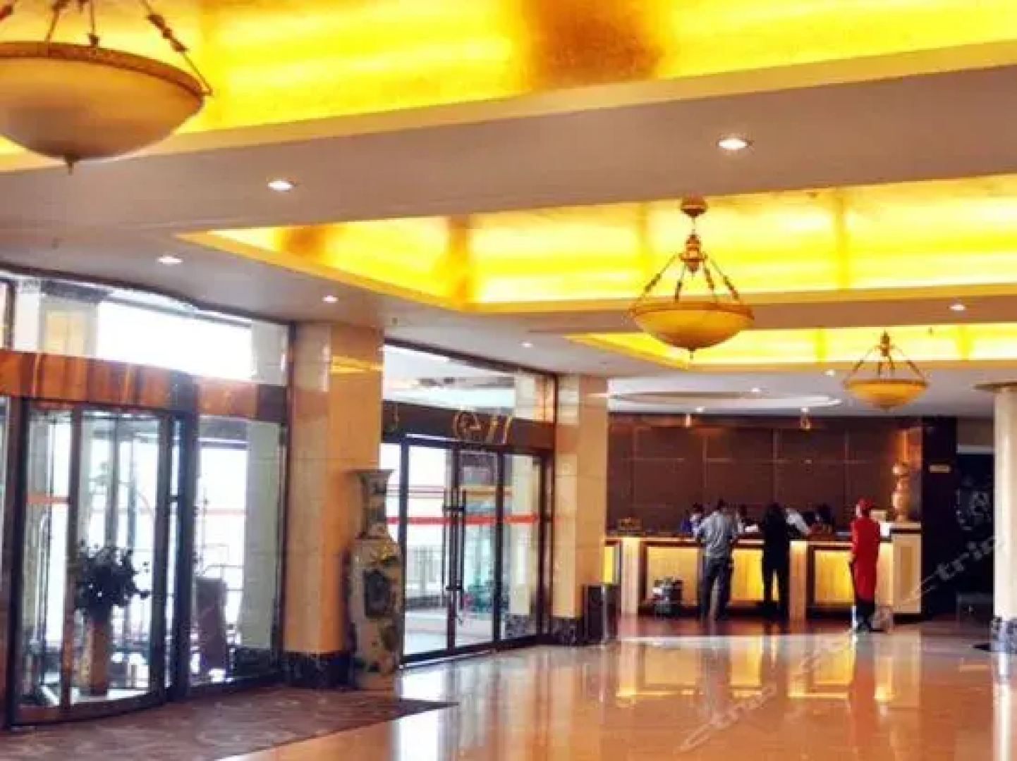 East Lake Century Hotel