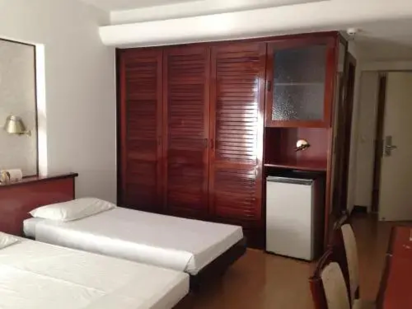 Ero's Apart Hotel