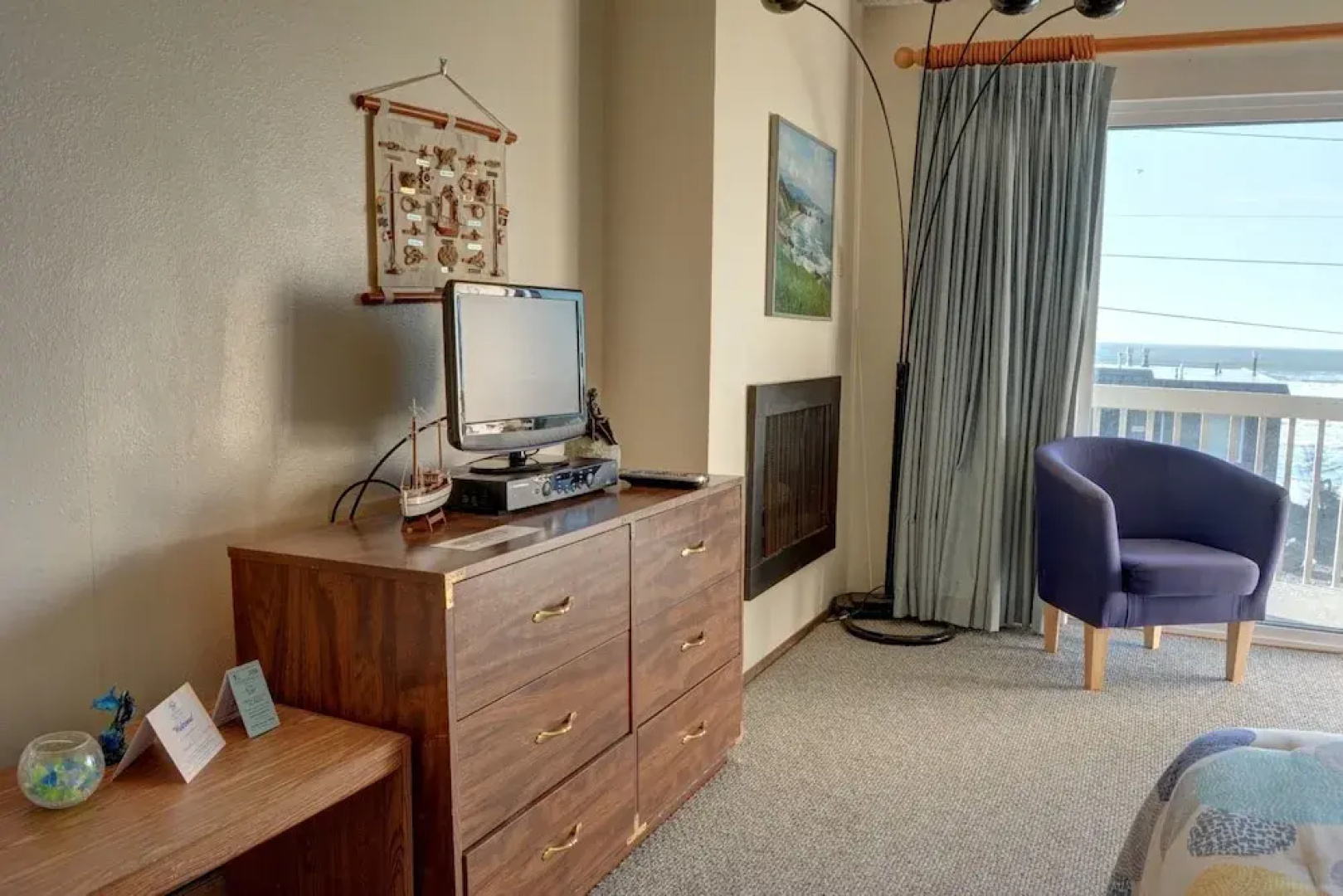 Surftides Plaza 153 Studio condo by RedAwning