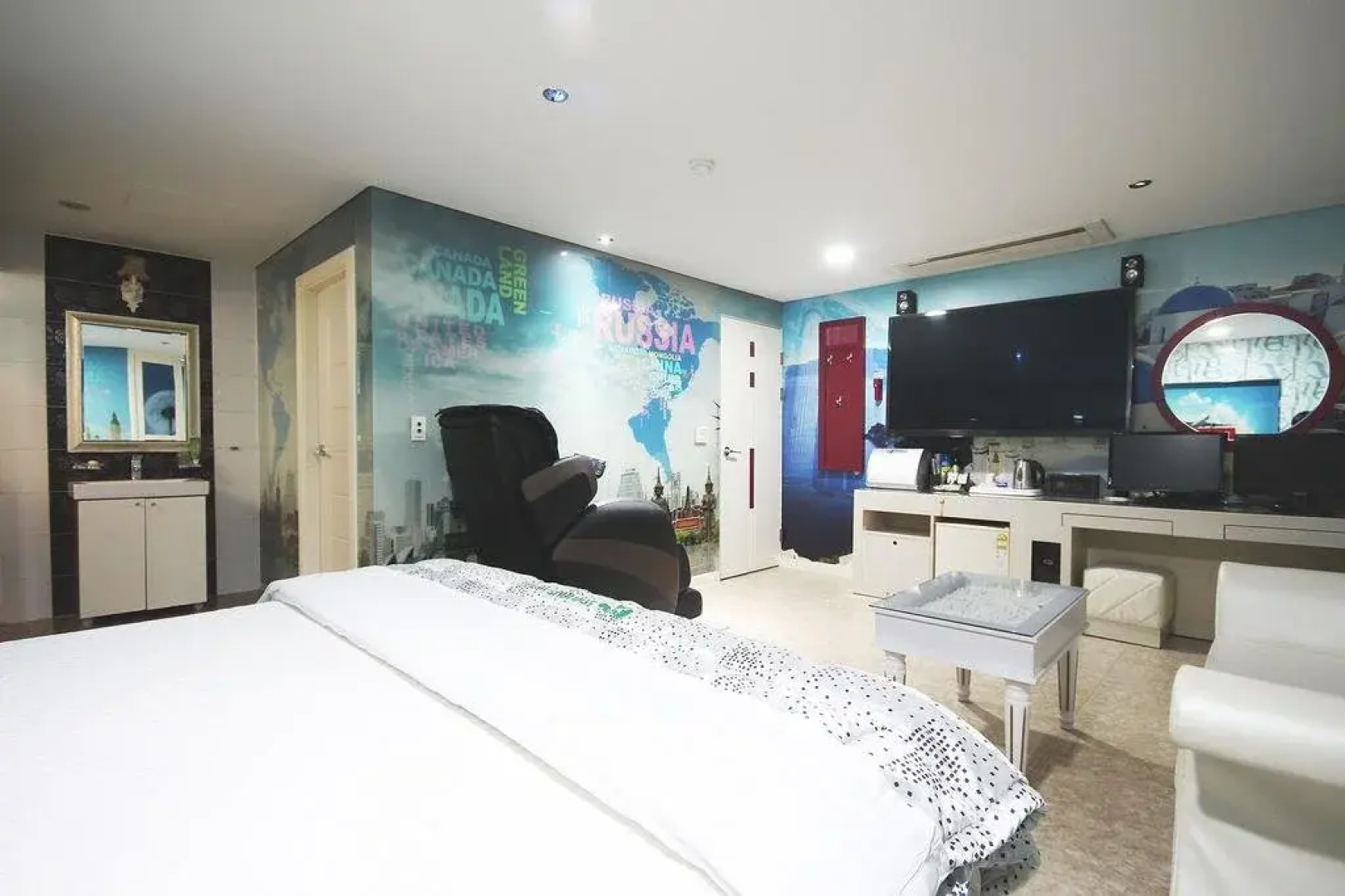 Somnus Motel