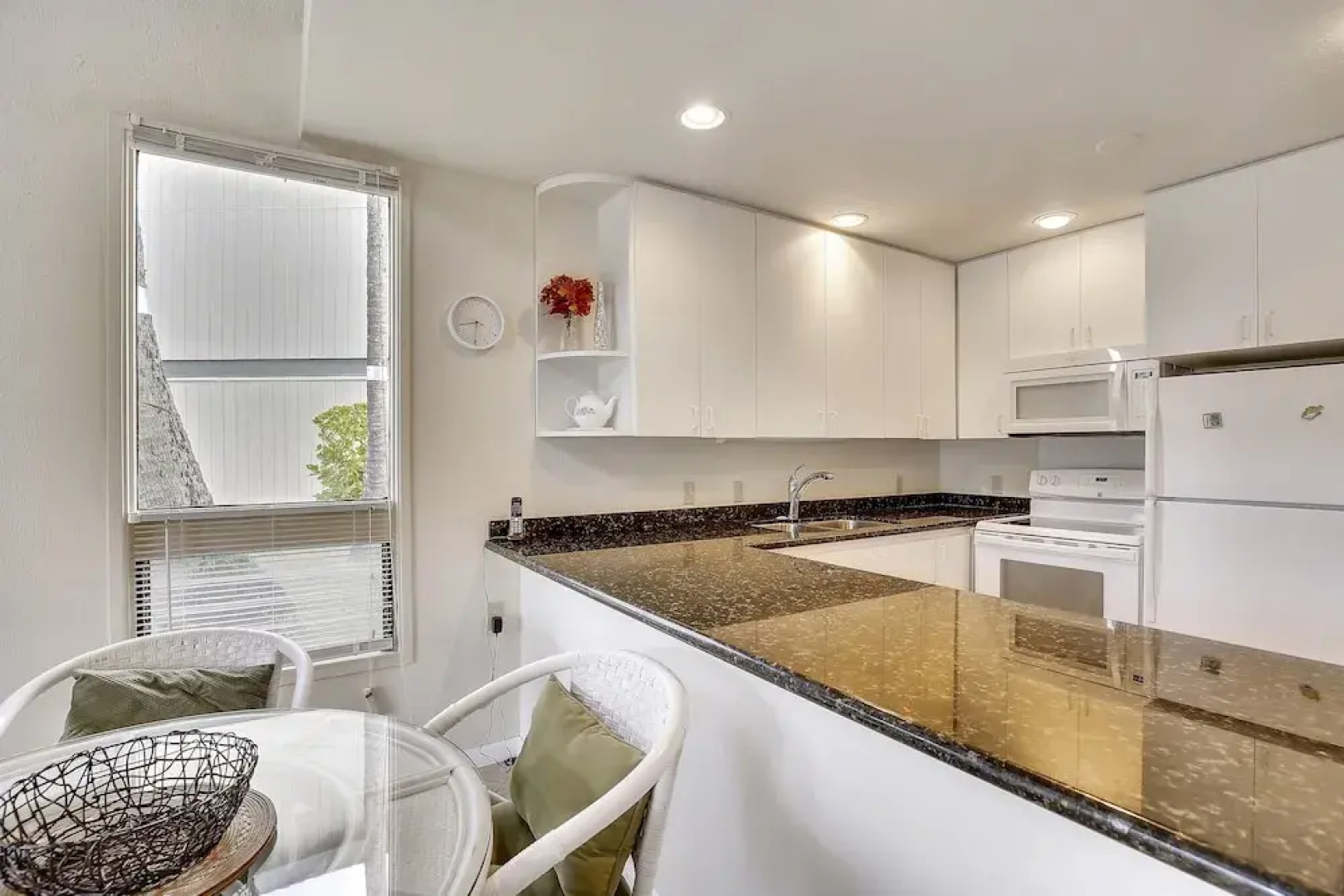 Bird of Paradise - 2 Br Condo