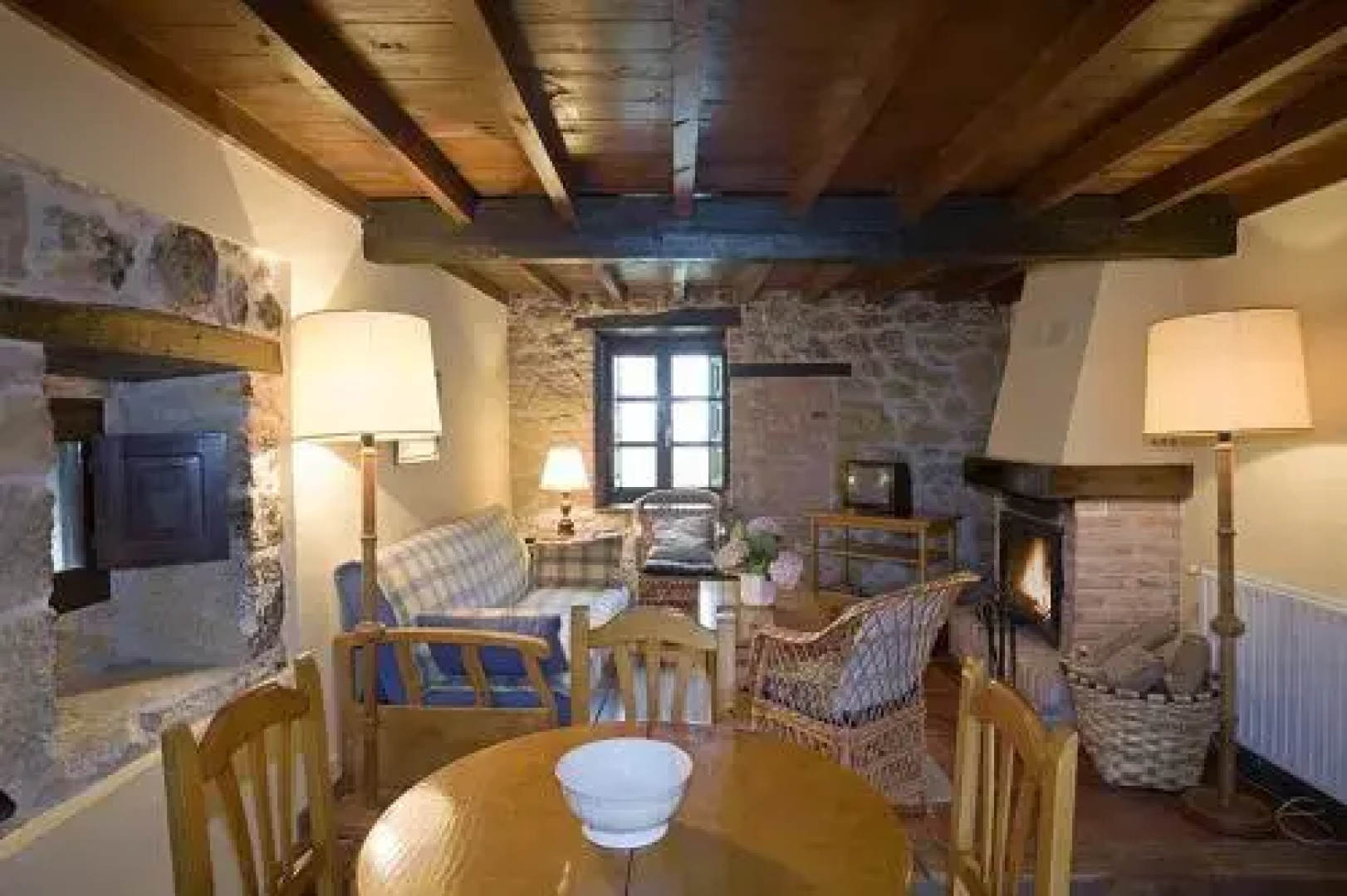 Apartamentos Rurales La Torea