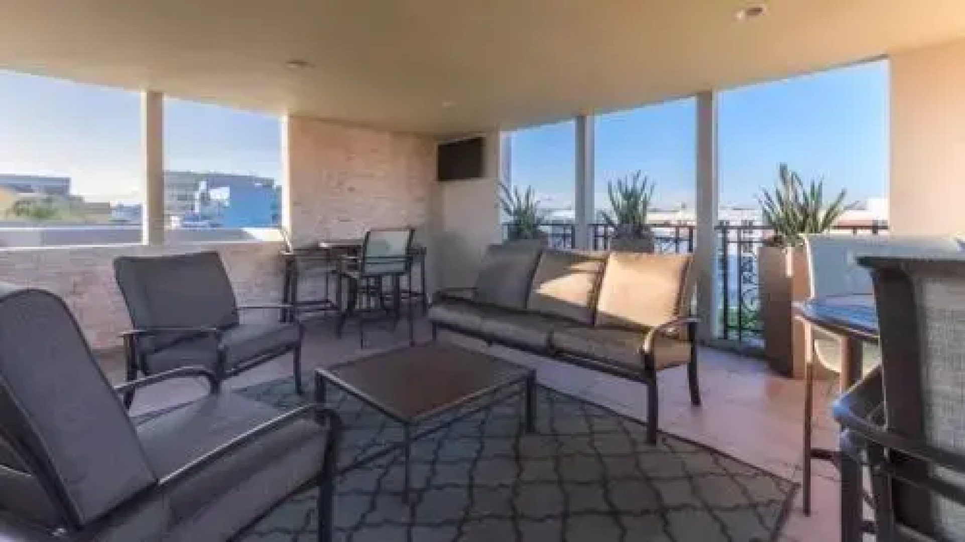 Venice Paloma Suites