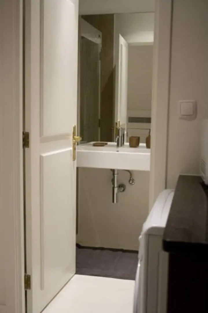 T Lisbon Rooms InSuites