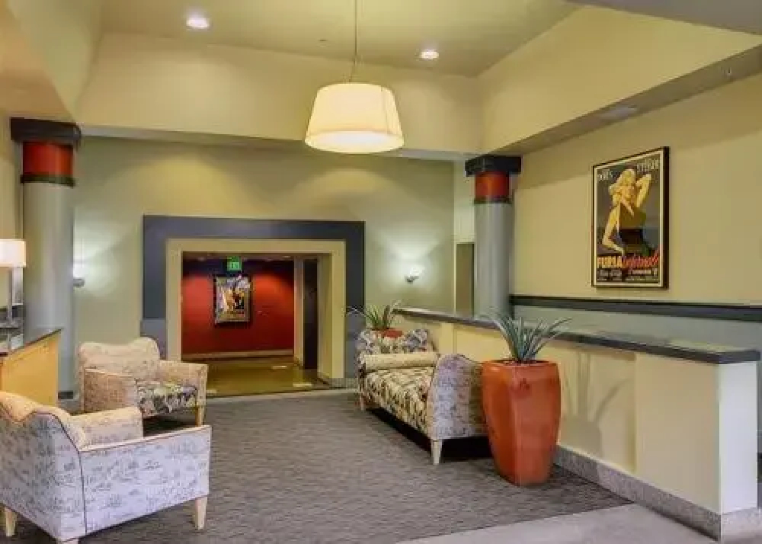 Belltown Court Sunset Suite