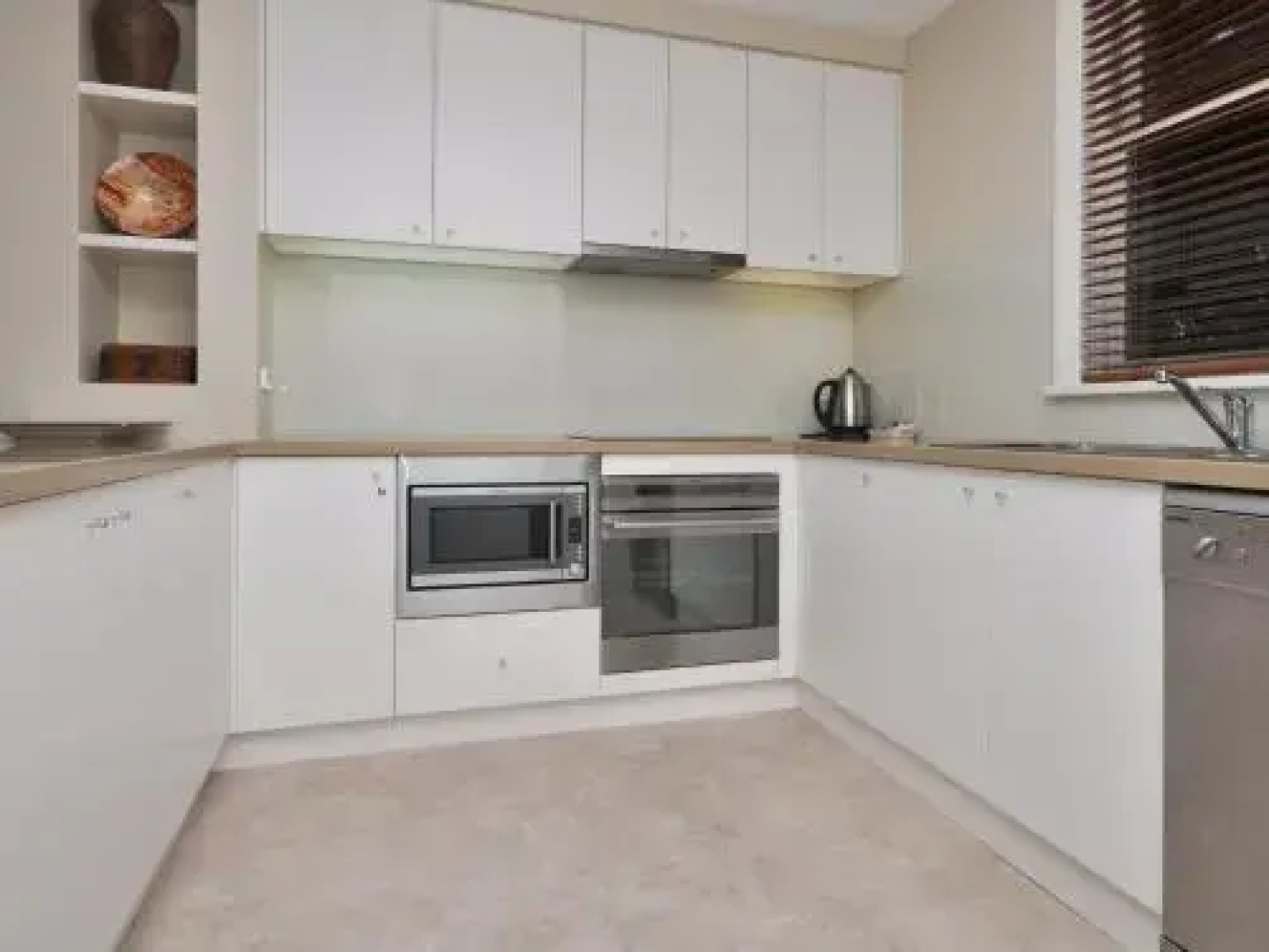 Villa 3br Vista Resort Condo located within Cypress Lakes Resort (nothing is more central)