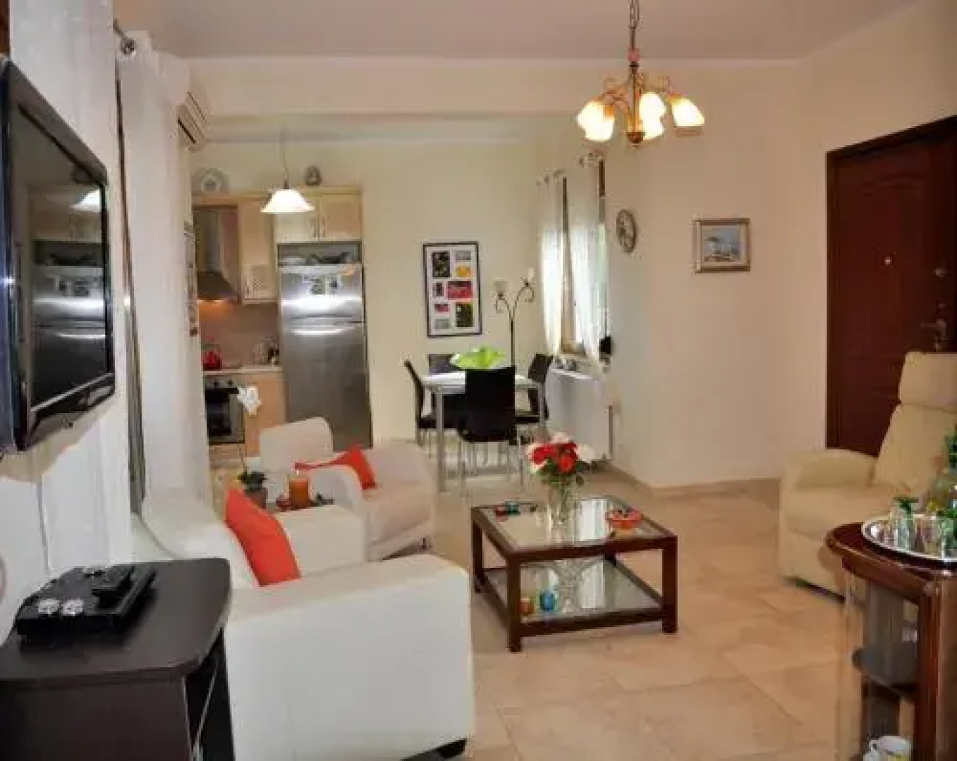 Akrotiri View Villas