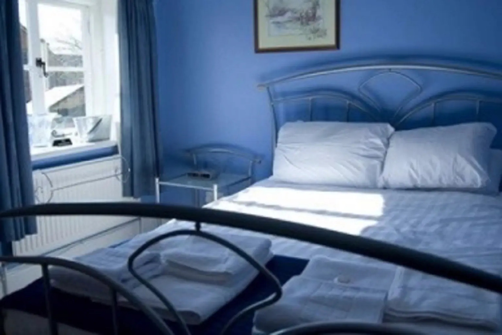 The Three Horseshoes