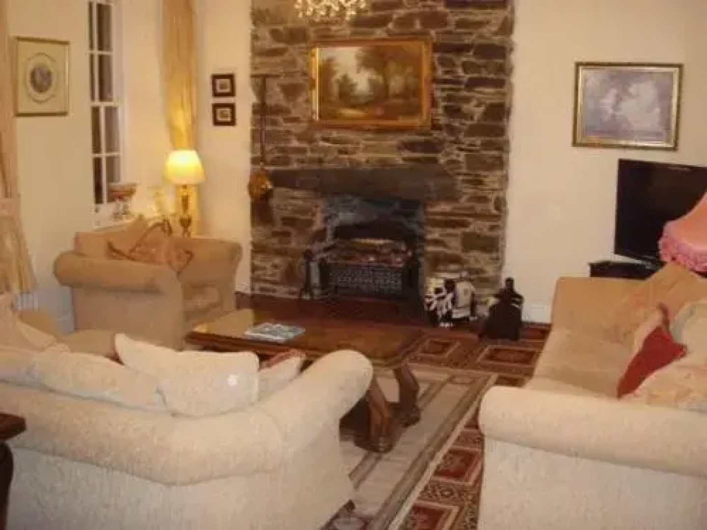 Ravenscliffe Lodge