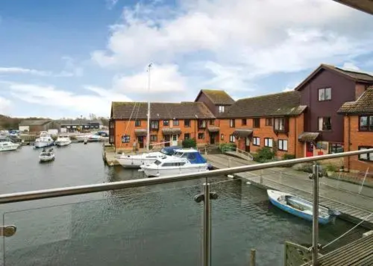 Queenshill Lodges