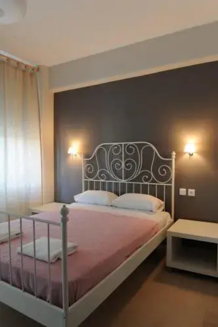 Apartments Giotis