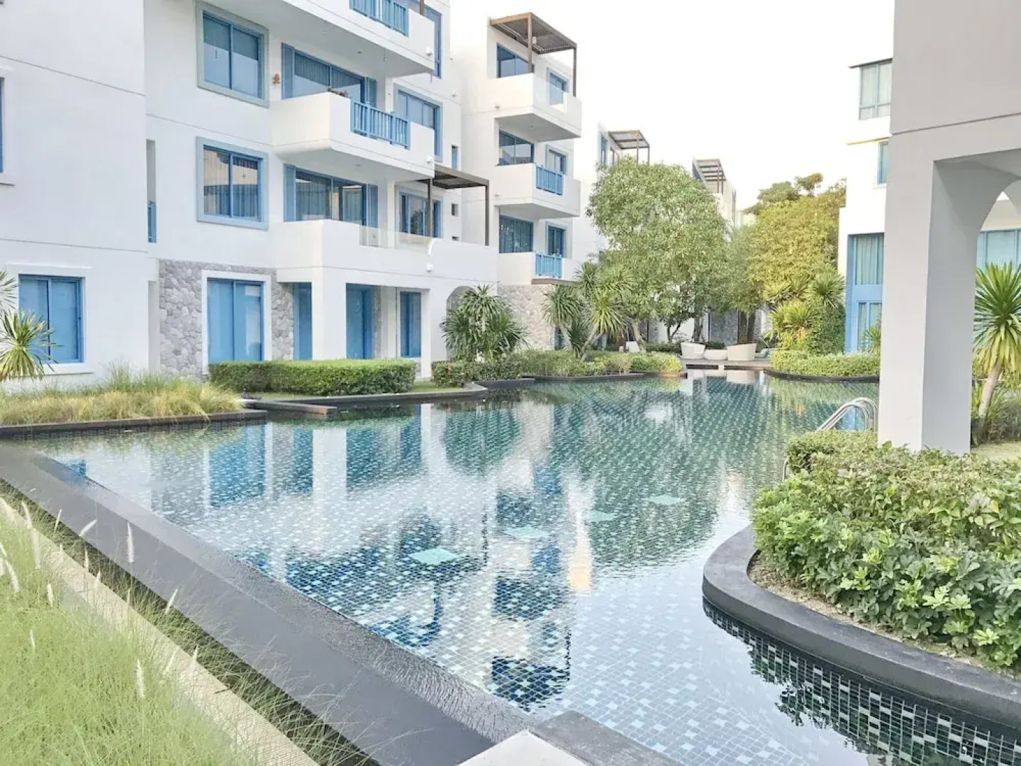 The Crest Santora Luxury