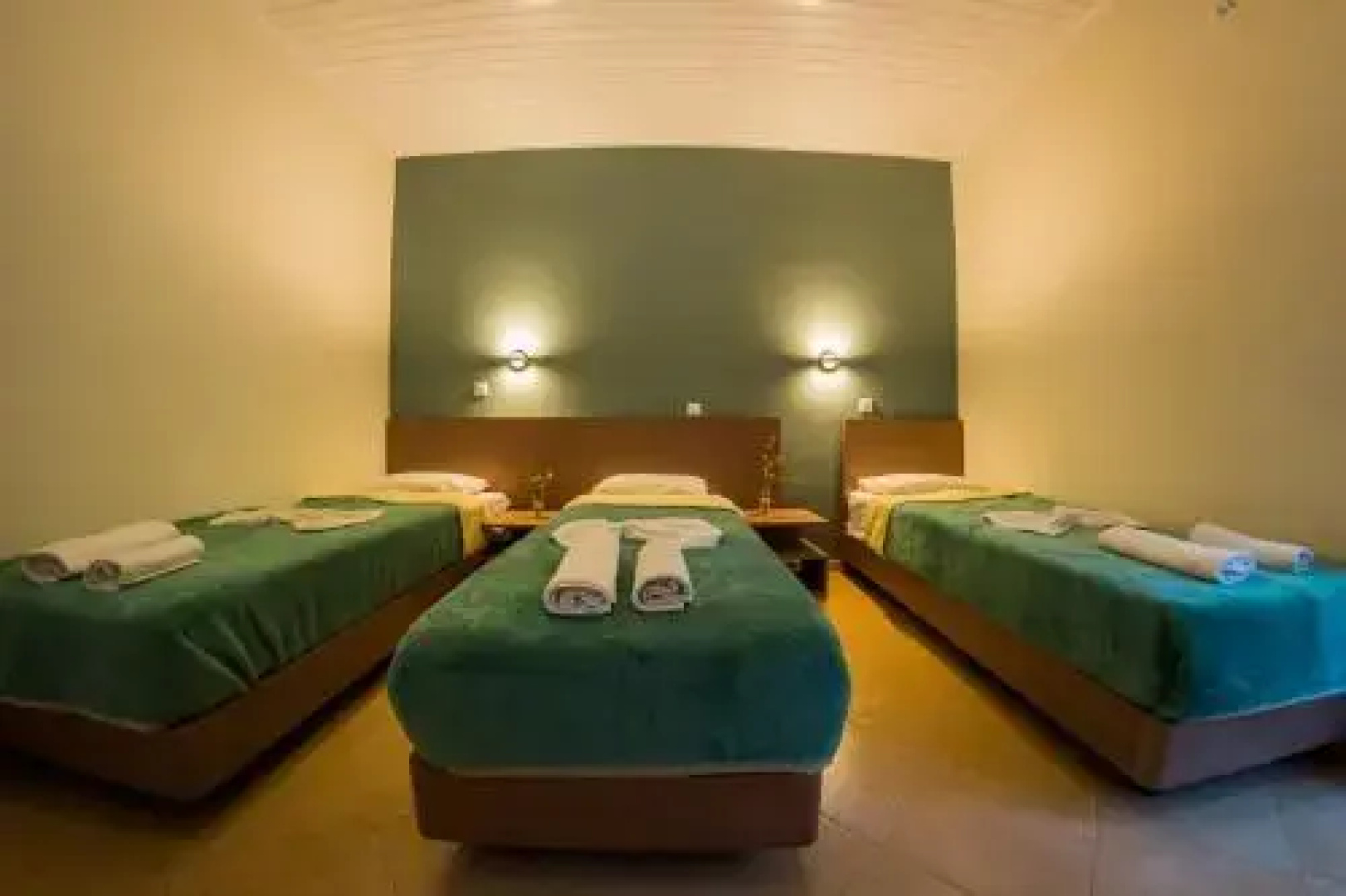 Anthoussa Rooms