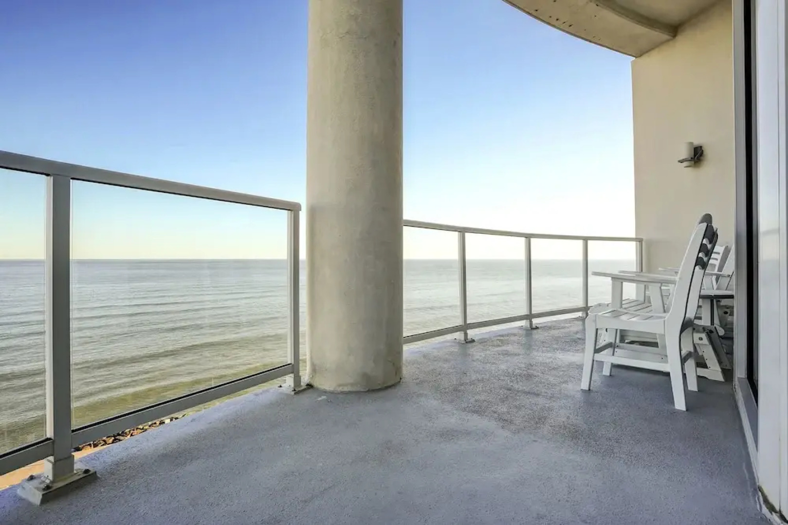 Diamond Beach 701 - Queen of Diamonds