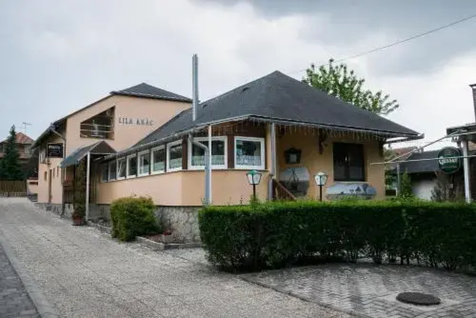 Lila Akc Panzi Esztergom