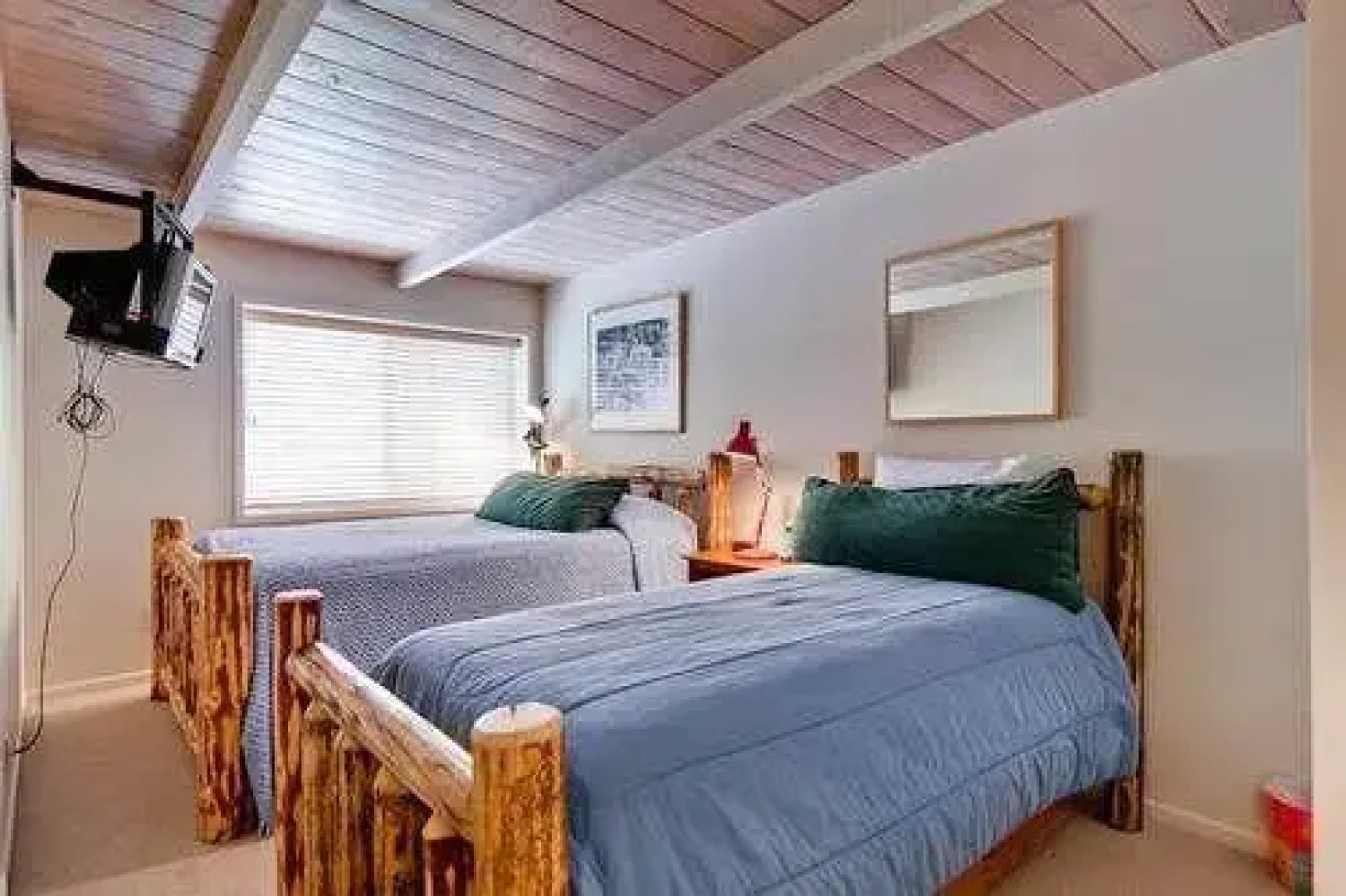 Atelier Condominiums in Sun Valley Village by Alpine Lodging