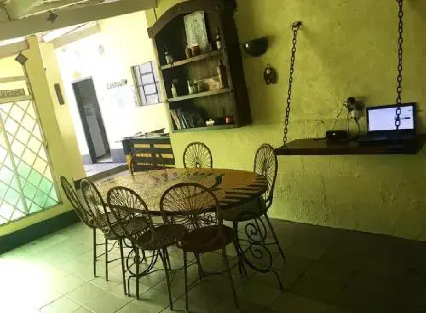 Ho'oponopono Hostel