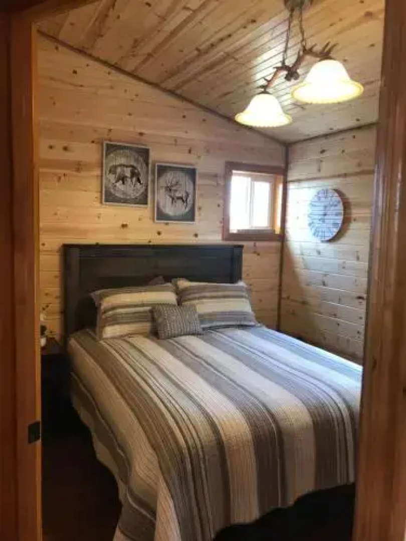 AK Vacation Cabins Woodland Hollow Log Cabin