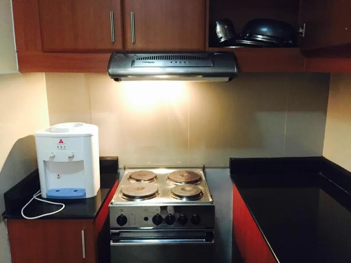 P&S Suites Burgos Circle