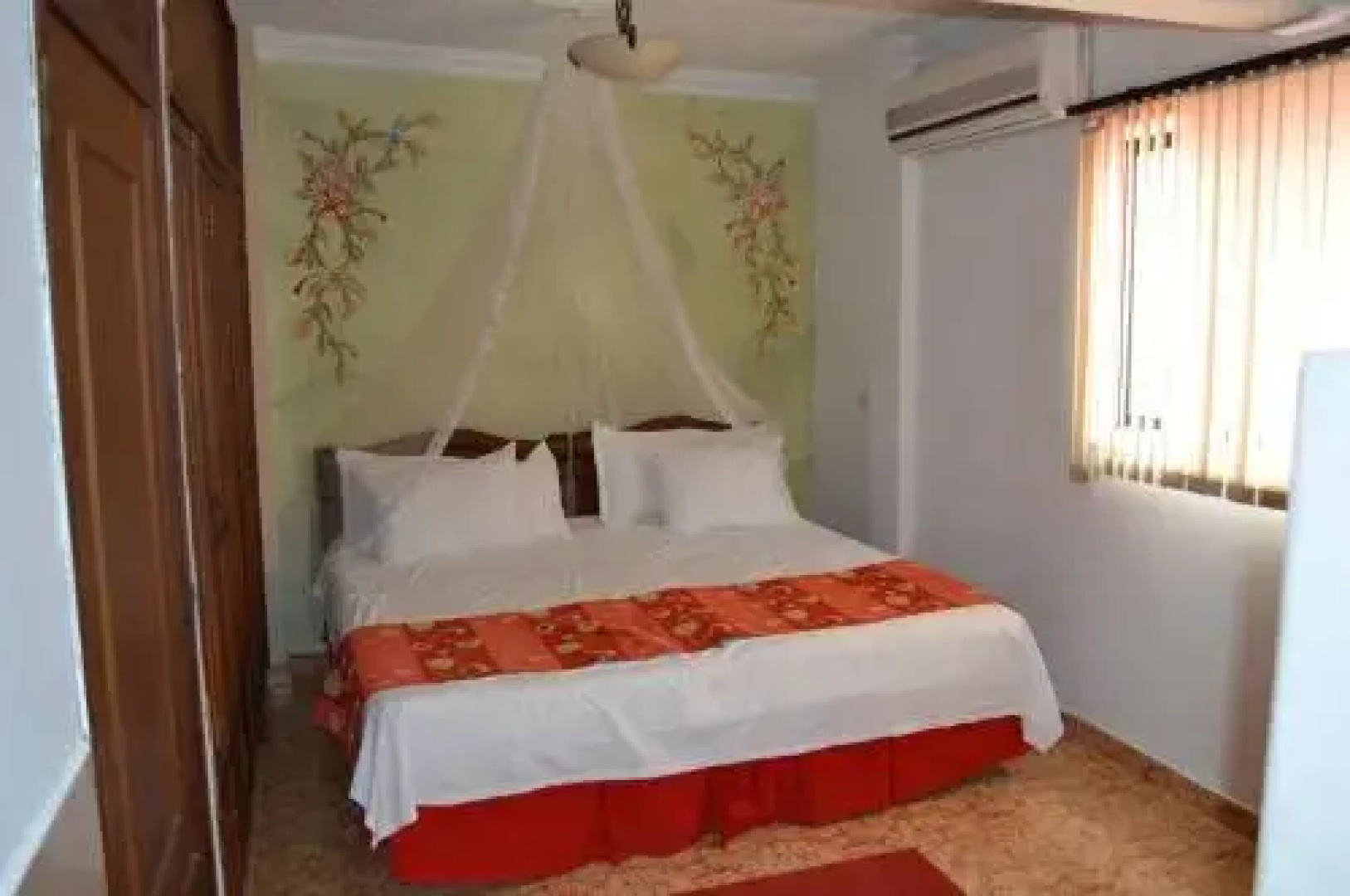 Hotel D'León