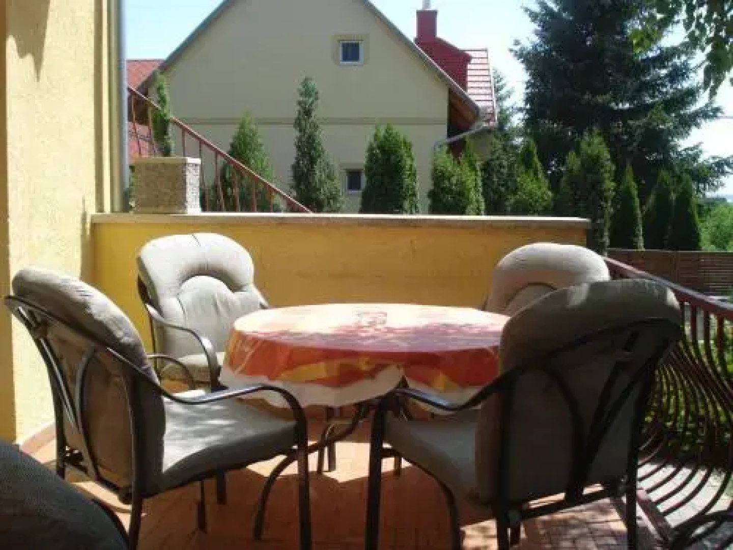 Laura-haus