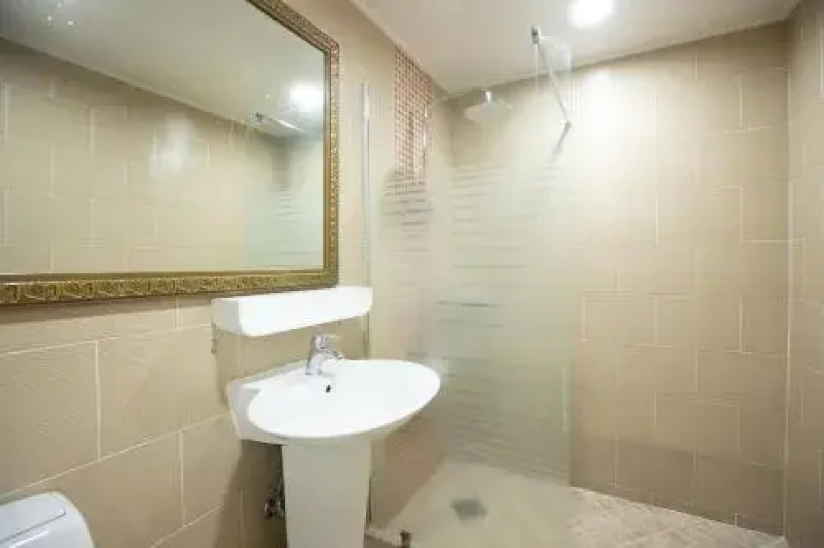 Chatelet Pension