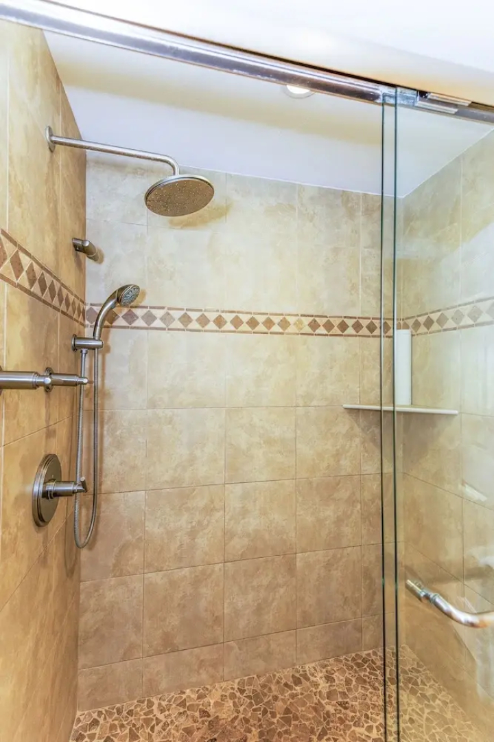 Kaanapali Alii 433 The Royal Jewel by RedAwning