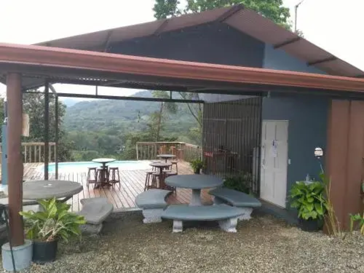 Cabinas Vista Linda