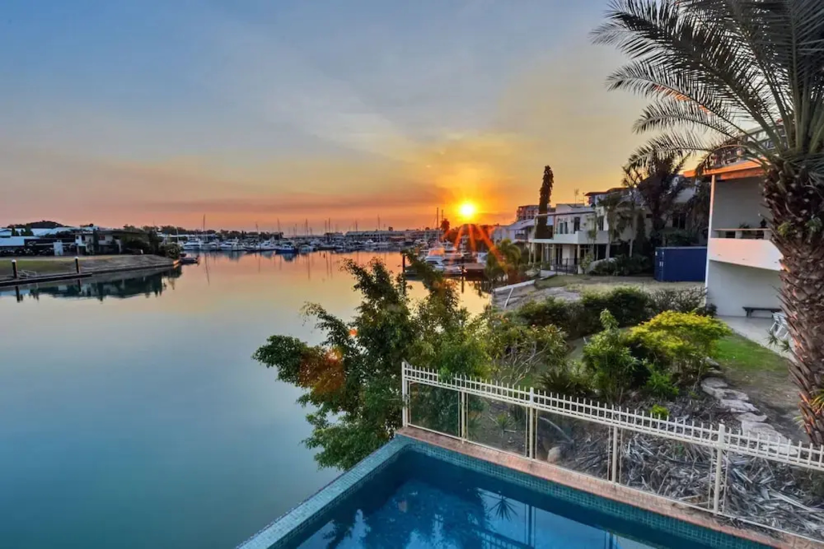 Waterfront 4brm House Cullen Bay