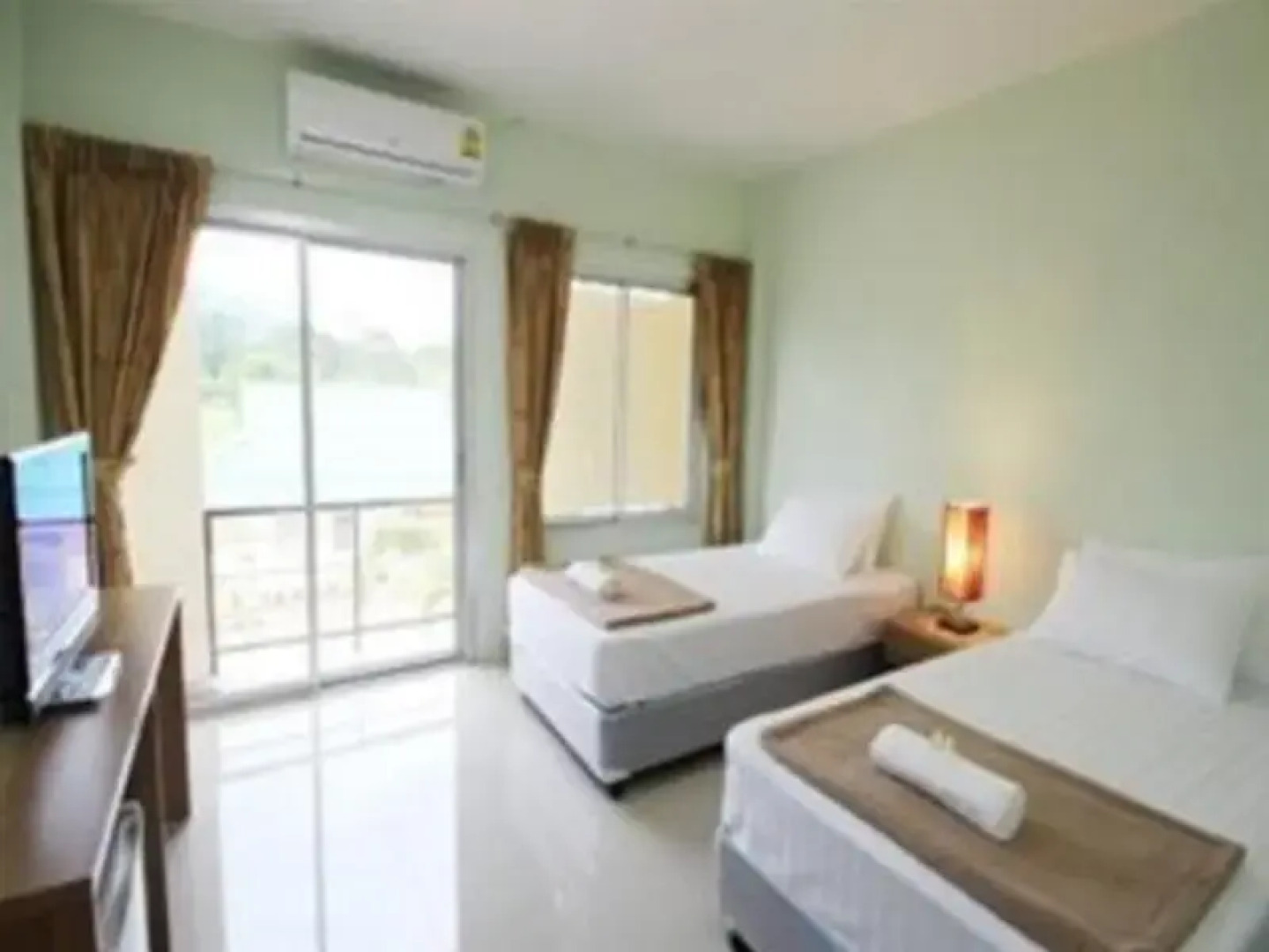 Palm Hill Resort