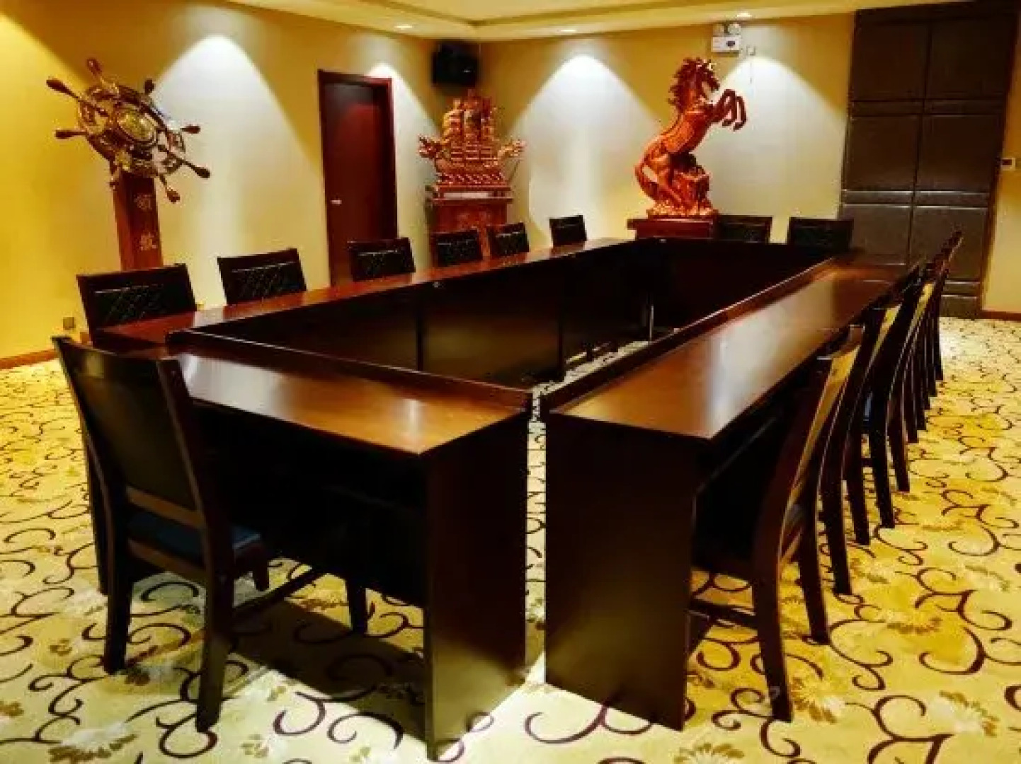 锦江酒店(中卫鼓楼分店)