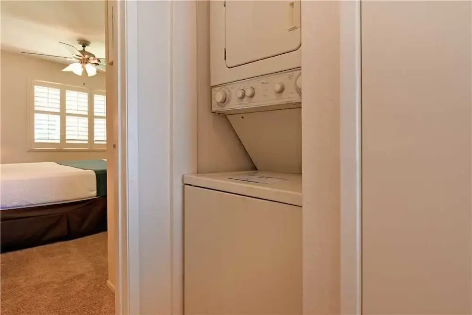 Lokelani #C104 - 1 Br condo by RedAwning